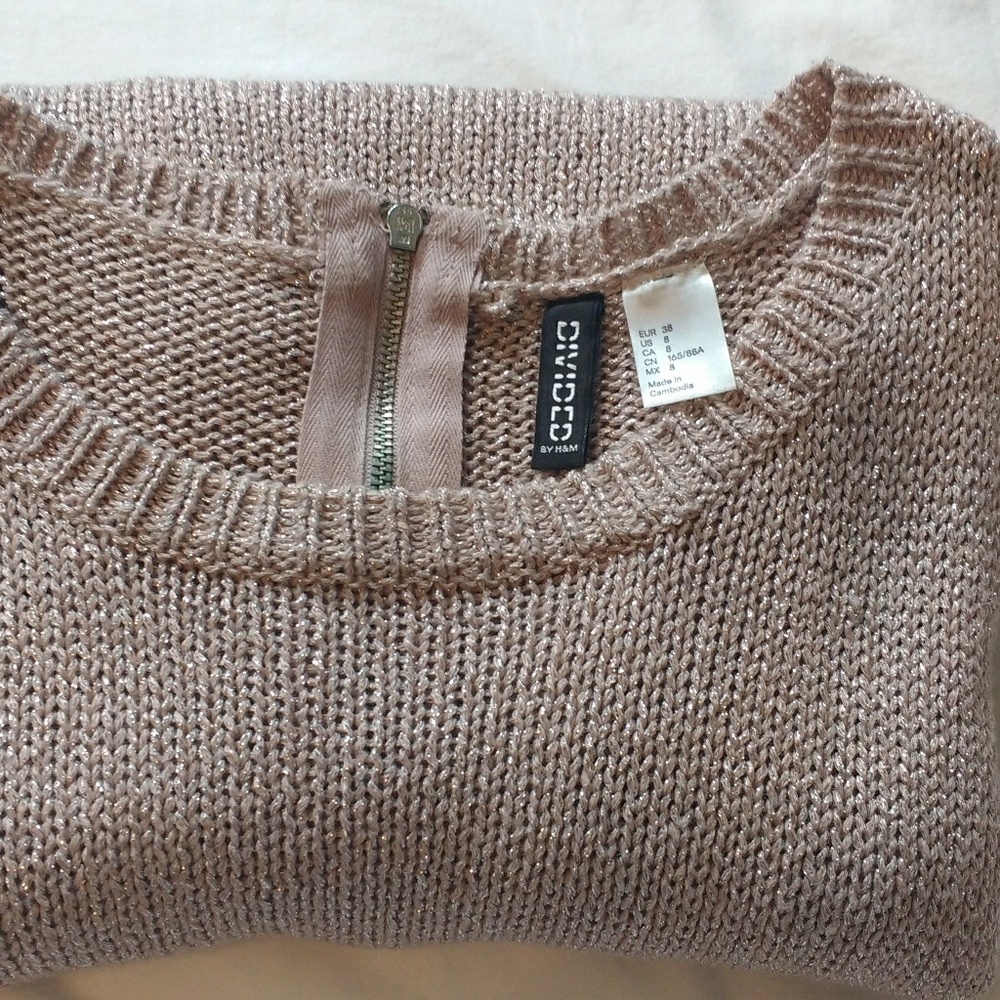 sweater - Picture 3 of 5